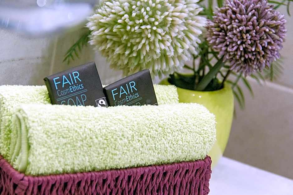 College Garden Hotel