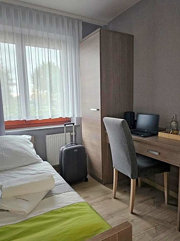 Restauracja i Noclegi Pod Kasztanami