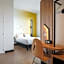 B&B HOTEL Paris Porte d'Orléans
