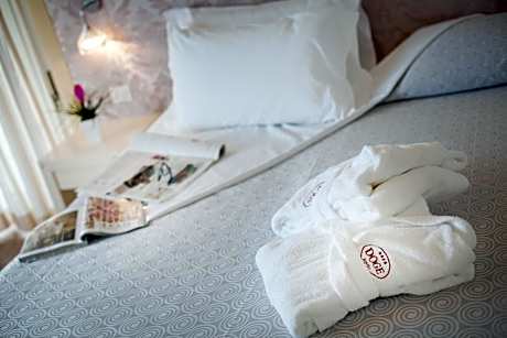 Superior Double or Twin Room with Sea View