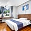 Zhiying Star Travel Collection Hotel (Zhujiang New Town Wuyangyu Subway Station)
