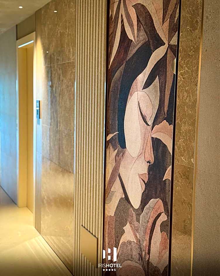 Iris Hotel