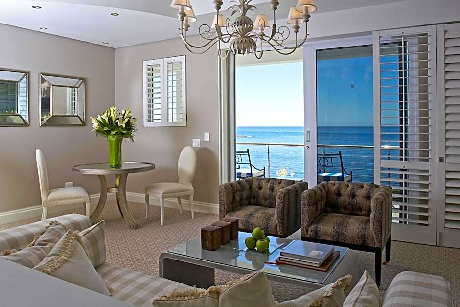 Twelve Apostles Hotel & Spa