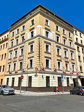 Gallery Hotel SIS