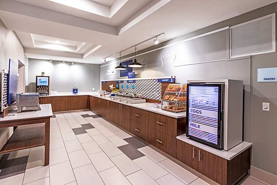 Holiday Inn Express Lakeway By IHG