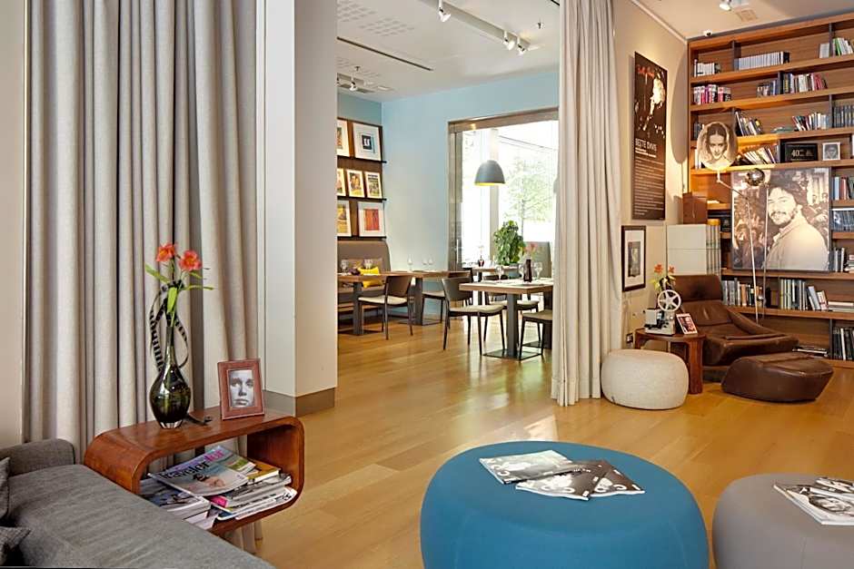 Hotel Zinema7
