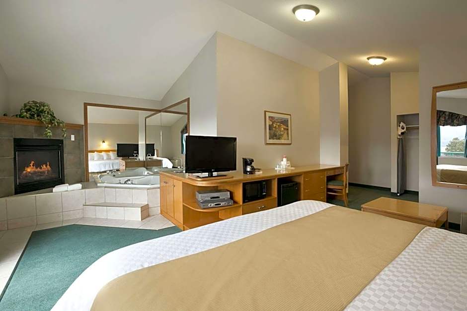 Ramada Limited Merritt