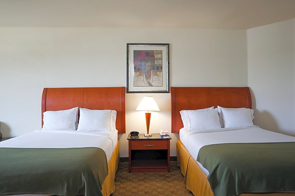 Holiday Inn Express Hotel And Suites Fairfield-North