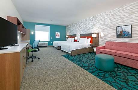2 Queen Hearing Accessible Studio Suite