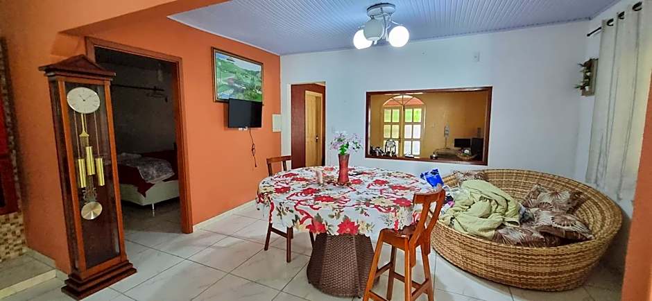 Excelente Casa no Bairro Mundo Novo com piscina