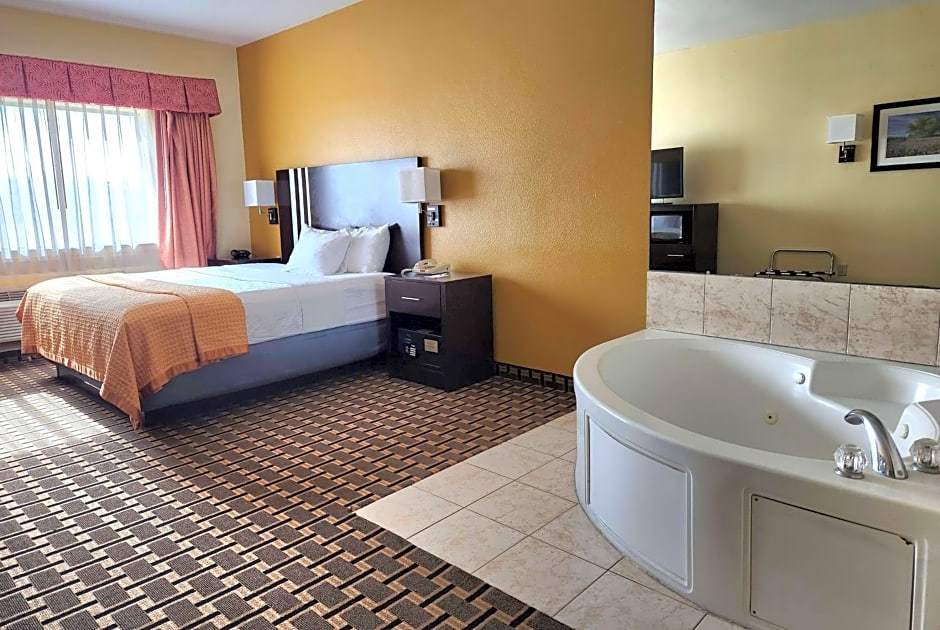 Days Inn & Suites by Wyndham Sam Houston Tollway