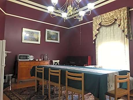 Daylesford Central Motor Inn