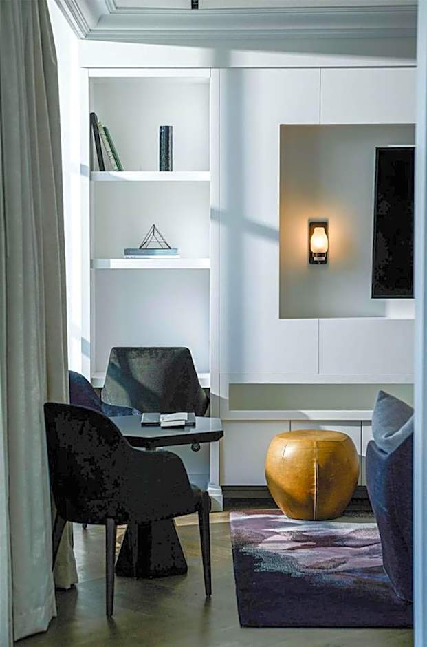 Daxton Hotel Birmingham, Curio Collection by Hilton