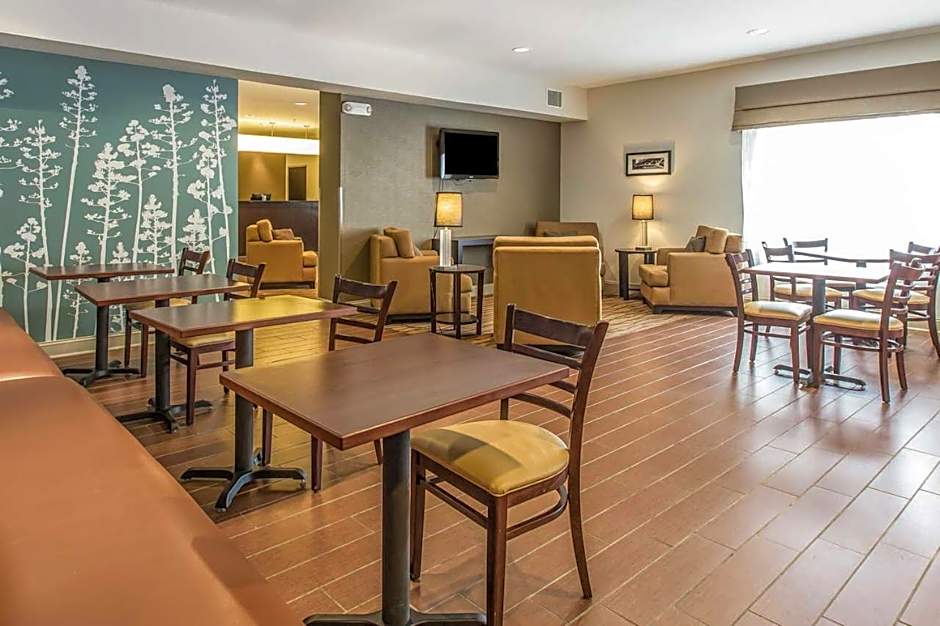 Sleep Inn & Suites
