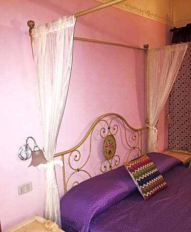 Quadruple Room with Shared Bathroom