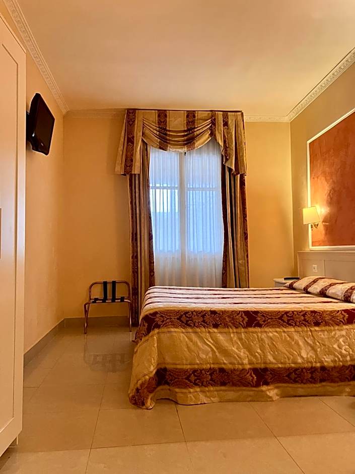 Hotel Erdarelli