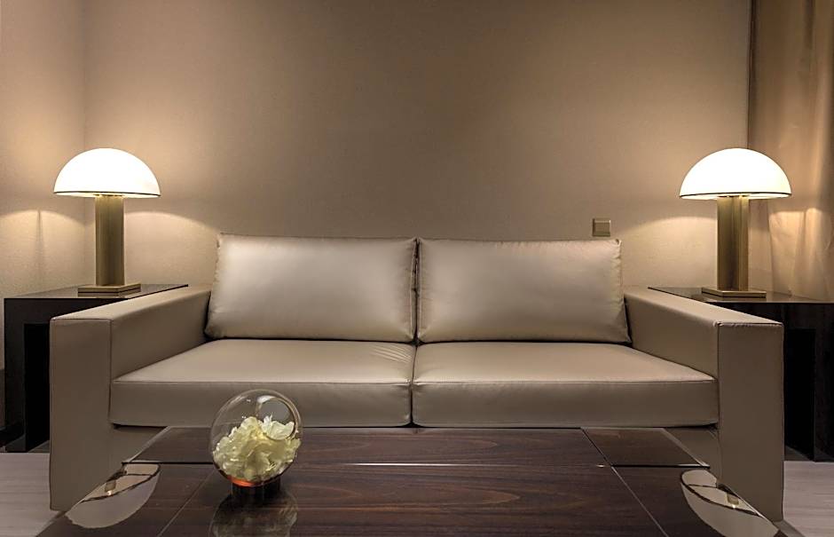 Amarande (Adults Only)