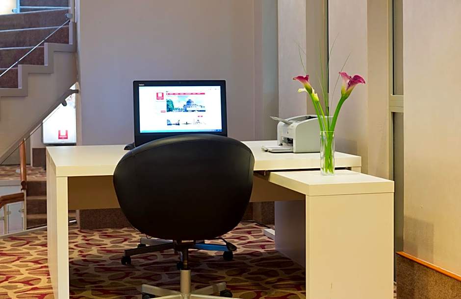 Leonardo Hotel Koeln