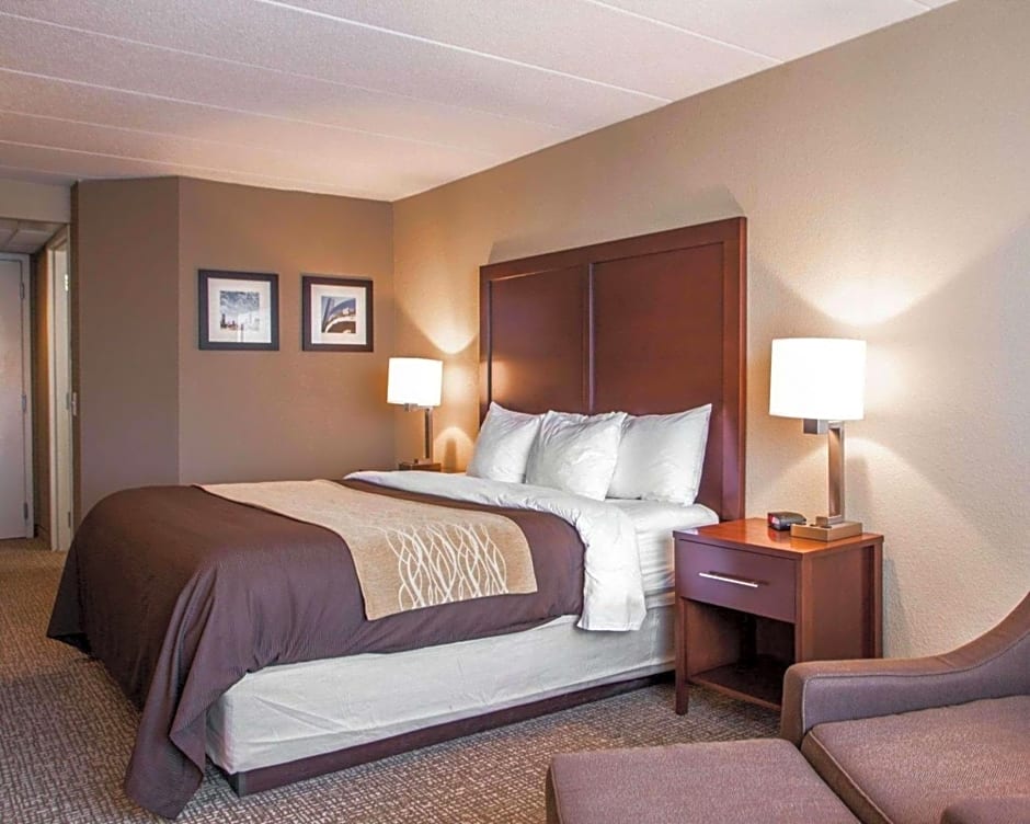Quality Inn & Suites Orland Park - Chicago