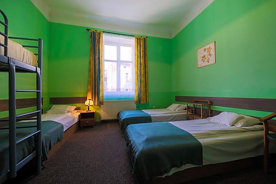 Red Carpet Hostel