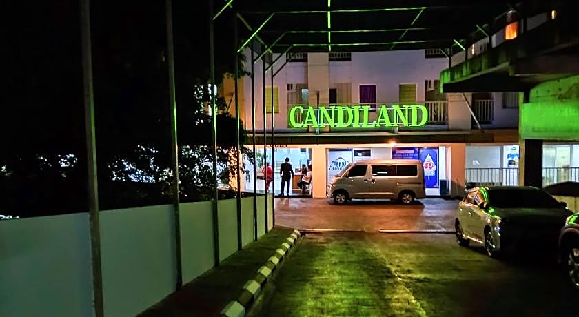 Candiland Apartment