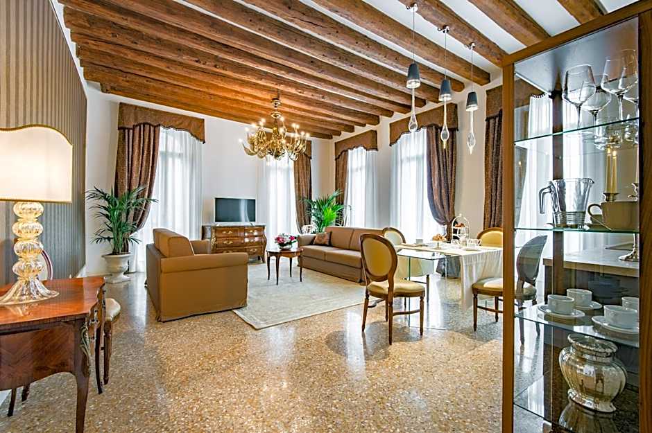 San Teodoro Palace - Luxury Apartments