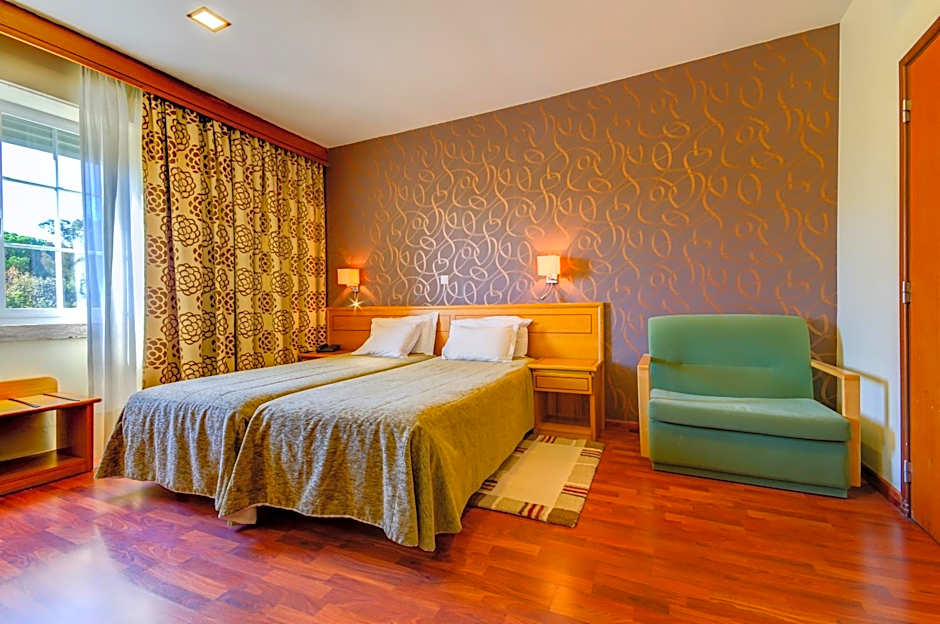 Avenida Park Residence