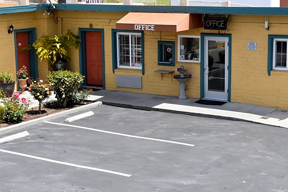 Seaside Inn Monterey