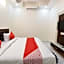 OYO The Signature Hotel Near Iskcon Temple Noida