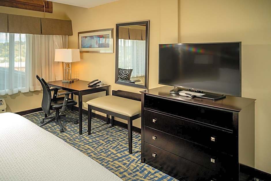 Holiday Inn Express & Suites Lebanon By IHG