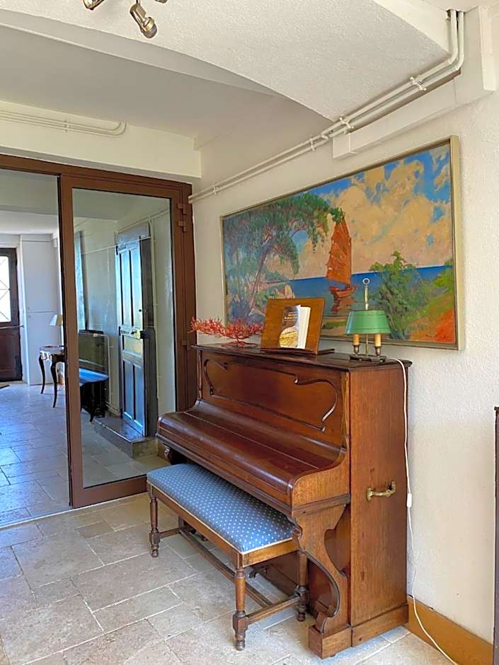 Clos de Mont July, architecture XVIIIe au cœur de la nature