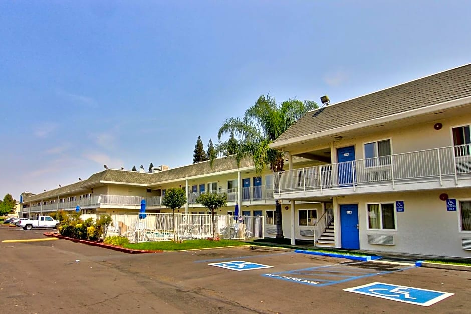 Motel 6-Sacramento, CA - South