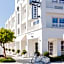 Bay Shores Peninsula Hotel