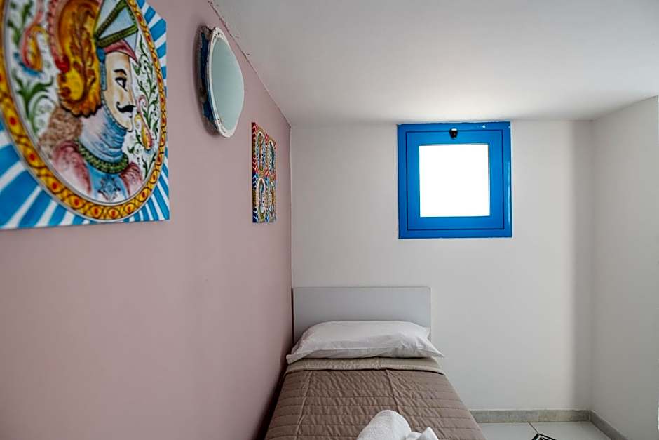 Ada Hotel