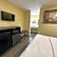 Rodeway Inn & Suites Hwy 290 Nw