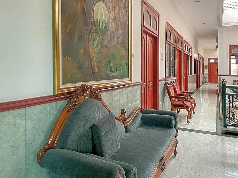 RedDoorz Syariah @ Karang Pilang