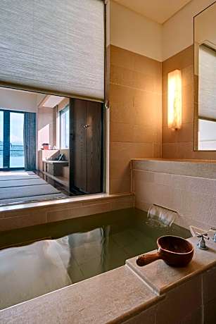 Classic Japanese Style Lake View