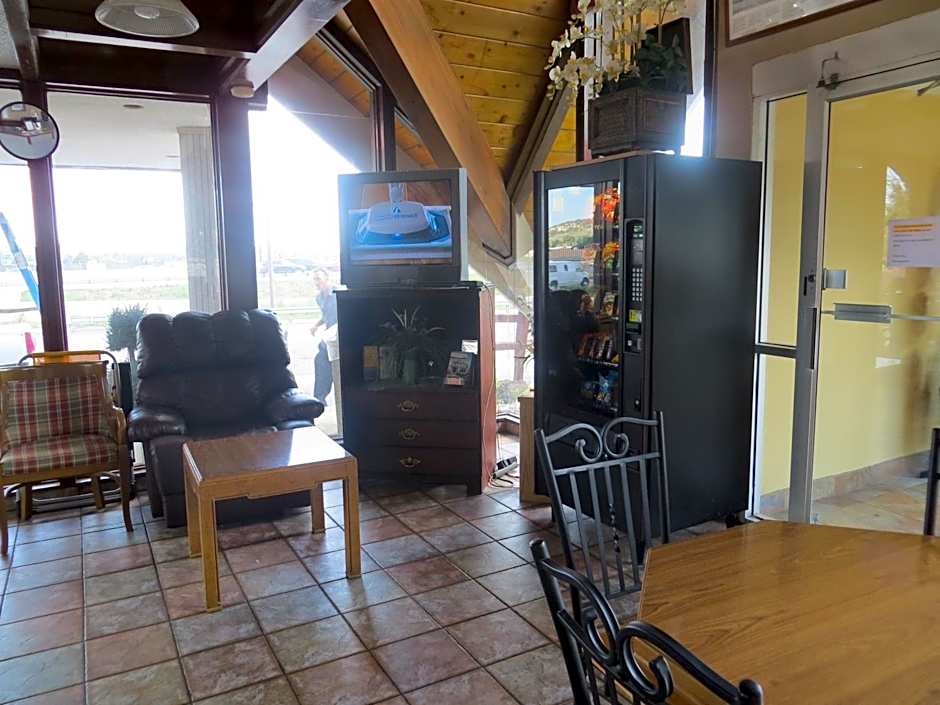 Days Inn by Wyndham Colorado Springs/Garden of the Gods – Colorado Springs, CO
