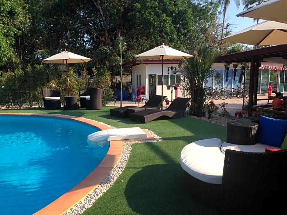 Check In & Chill Out