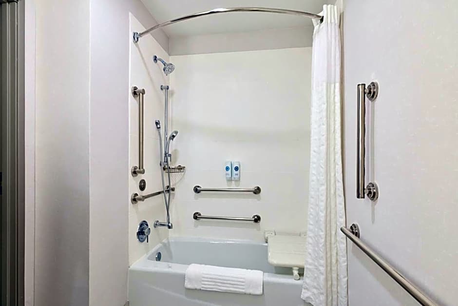 Comfort Suites Springfield RiverBend Medical