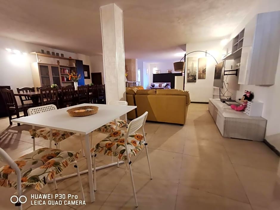 villa di charme con piscina e jacuzzi tra Roma e Viterbo