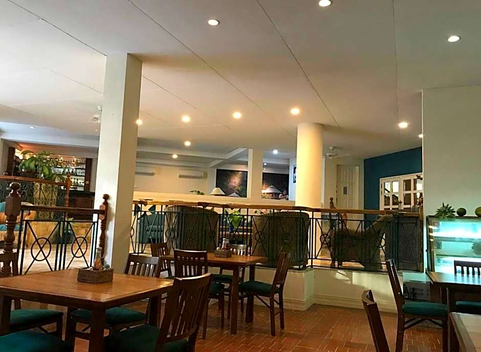 Coco Grande Hotel