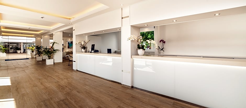 Apartamentos Globales Lord Nelson