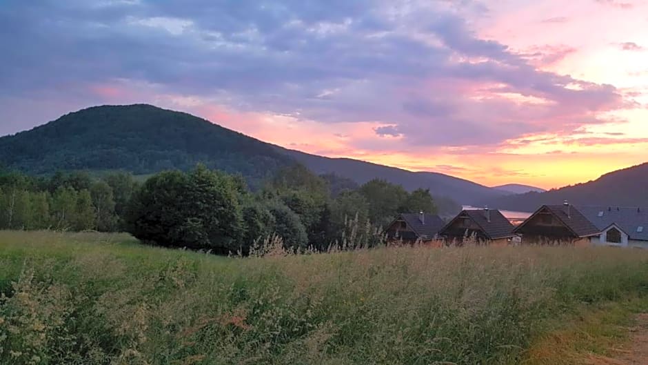 Chaty Trzy 731-950-635