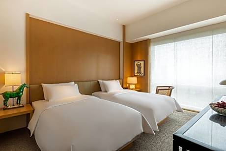 Twin Room - Club Access