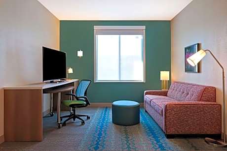 One-Bedroom King Suite - Non-Smoking