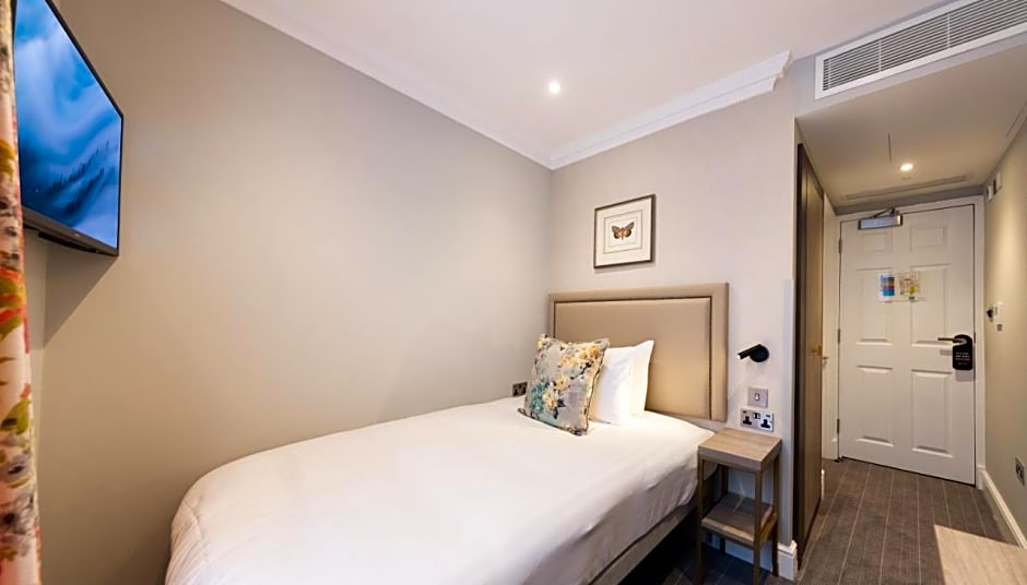 Byron Hotel