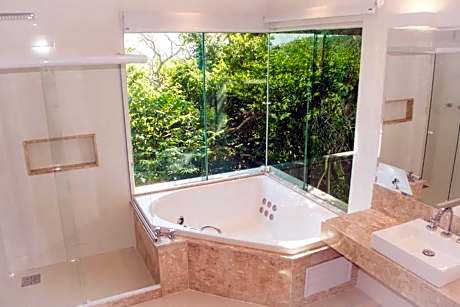 Quadruple Master Family Ocean View