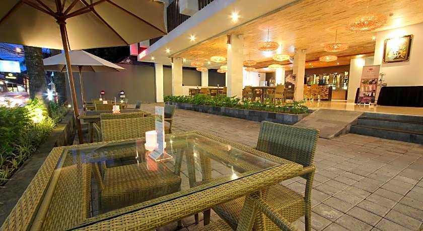 Grand La Walon Hotel