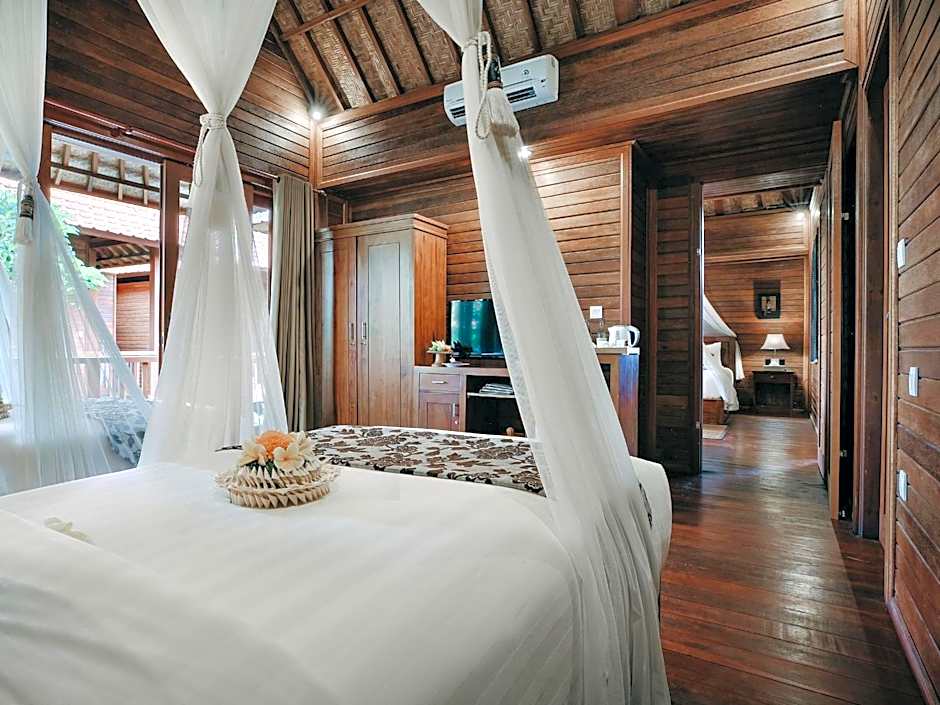 Bale Gede Lembongan